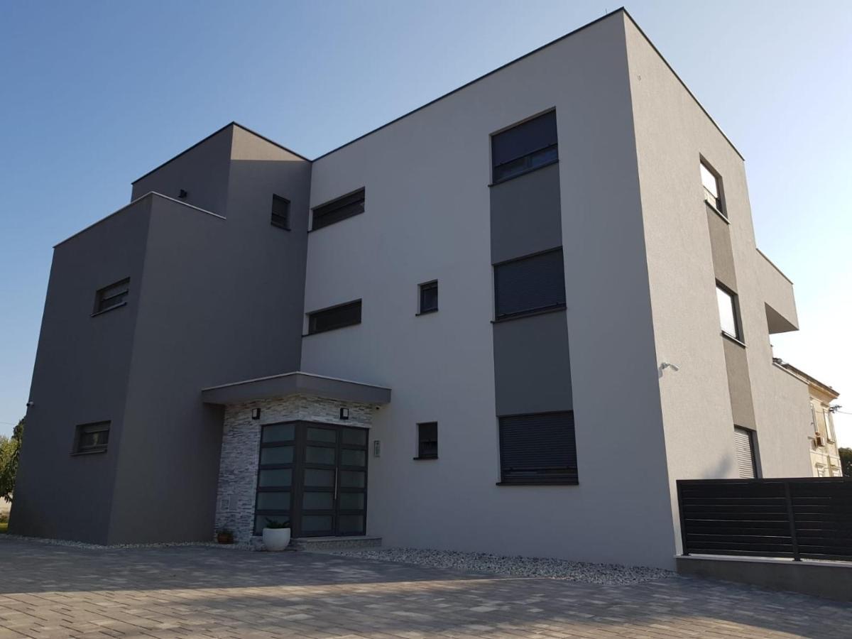 Vila Maslina - Apartman 3 Zára Kültér fotó